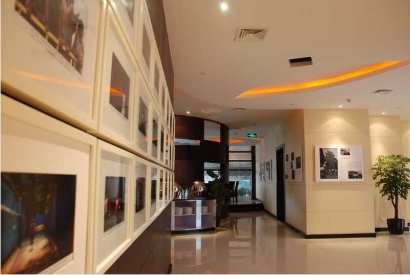 City Inn Happy Valley Chengdu Exterior photo